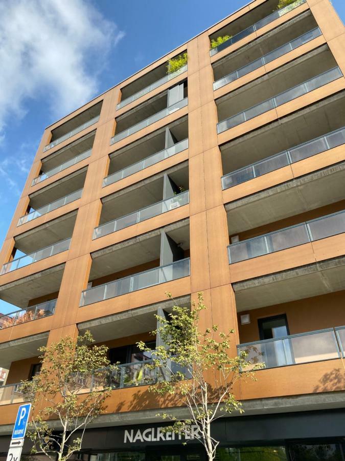 New Modern Urban Apartment Братислава Экстерьер фото
